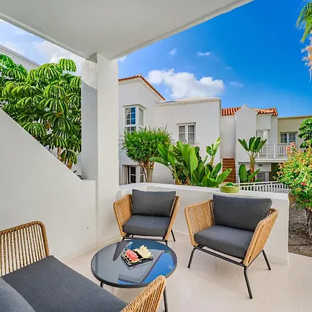 Luxury In With 3 Pools One Is Heated 1 Bedroom And 2 Beds Appartamento *
