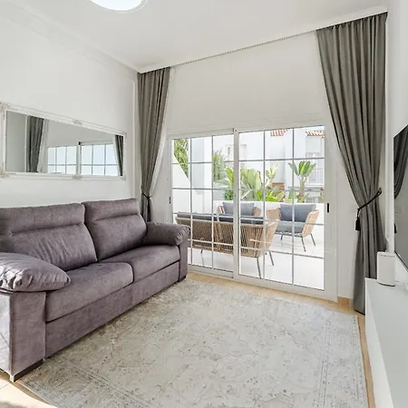 Luxury In With 3 Pools One Is Heated 1 Bedroom And 2 Beds Costa Adeje (Tenerife)