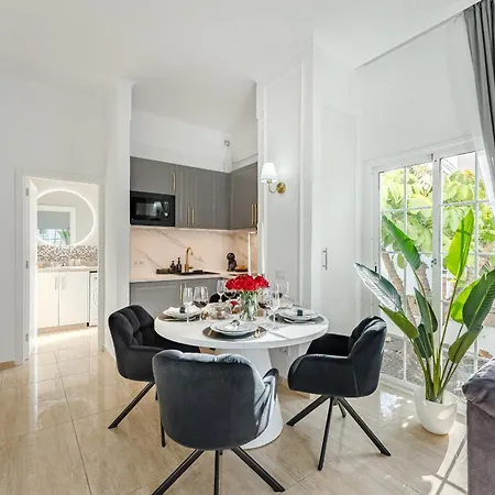 Appartamento Luxury In With 3 Pools One Is Heated 1 Bedroom And 2 Beds *