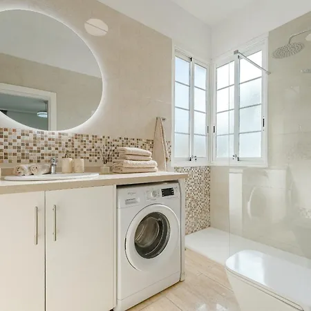 Luxury In With 3 Pools One Is Heated 1 Bedroom And 2 Beds Lägenhet *