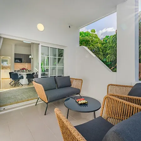 Luxury In With 3 Pools One Is Heated 1 Bedroom And 2 Beds Lägenhet Costa Adeje (Tenerife)
